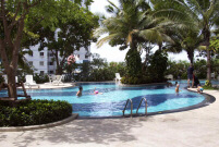 Bkk Gdns resort type swimming pool